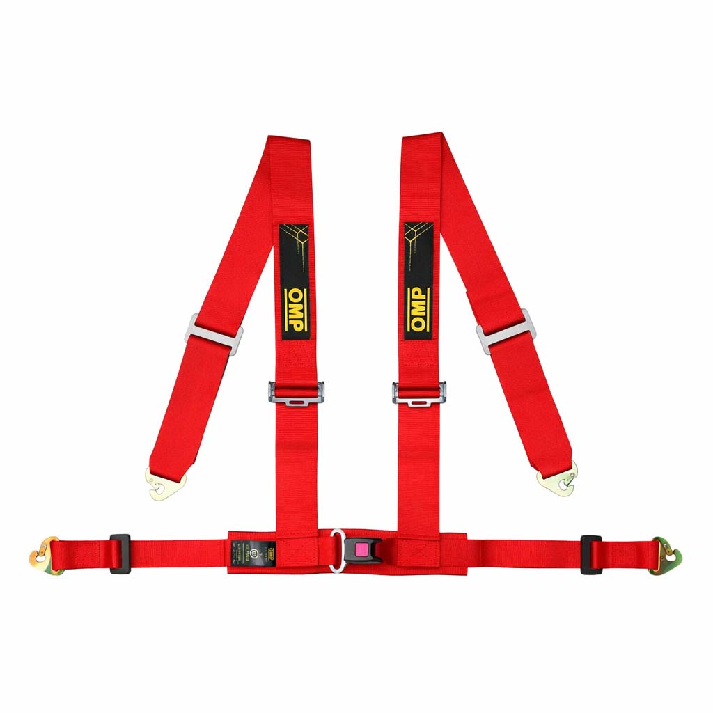 OMP Racing 4M ECE 4-point street harness in red with camlock buckle and snap-in mounting, ECE R16 approved